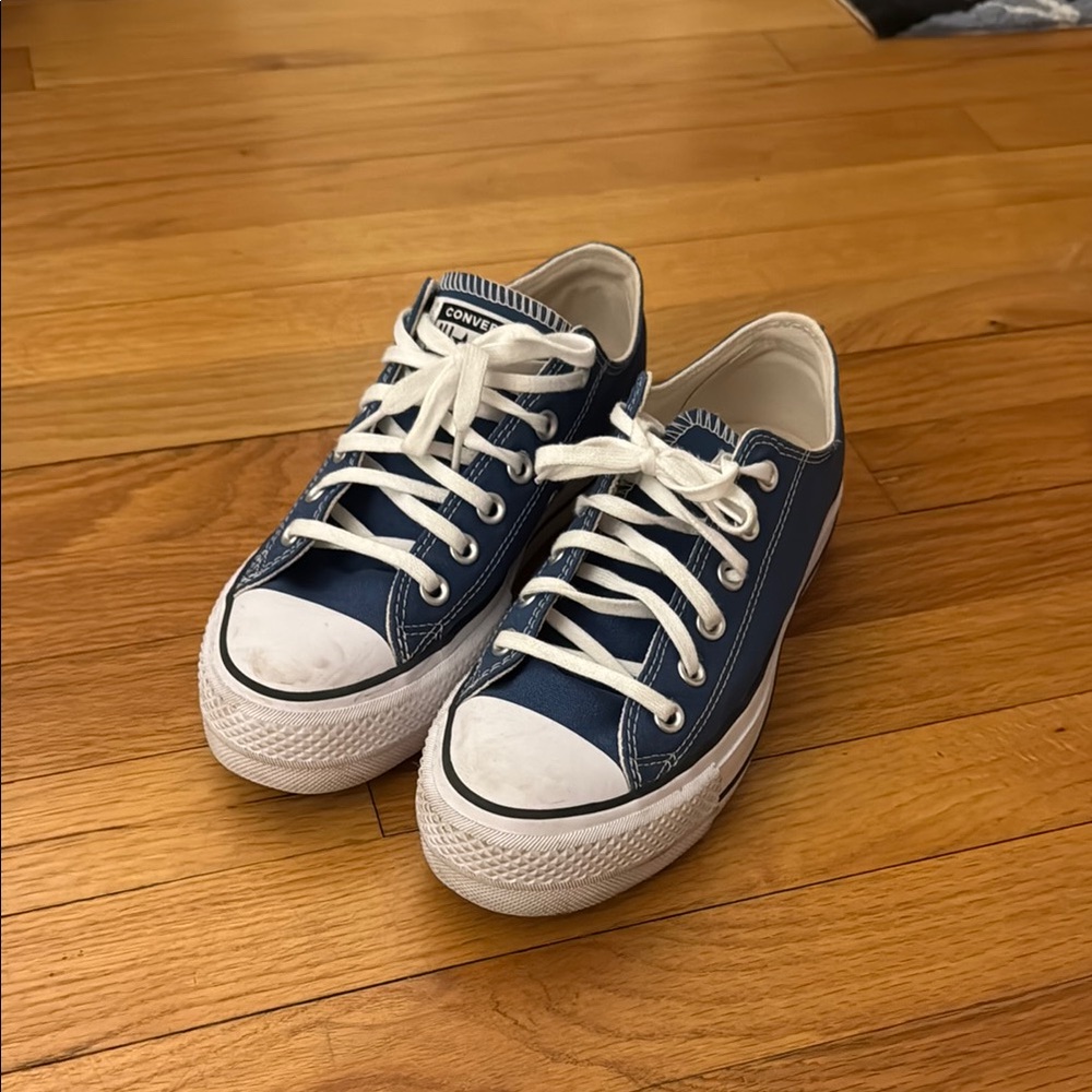 Converse blue platform sneakers